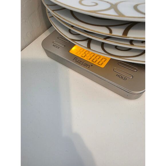 Set of 4 PIER 1 IMPORTS White with Gold Swirl Porcelain 10" Dinner Plates - Picture 6 of 6